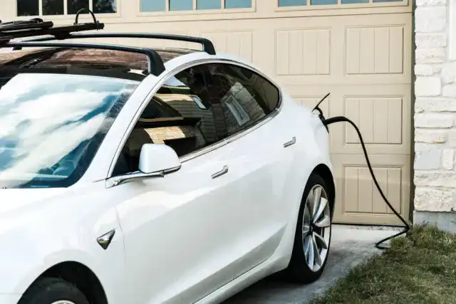 Car charger installers in Falls Church VA