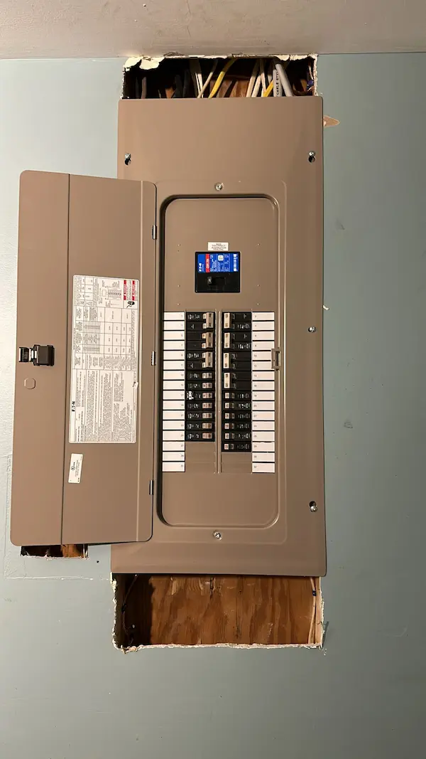 200 AMP electrical panel upgrade in Fairfax VA completed by Sam and Sons Services
